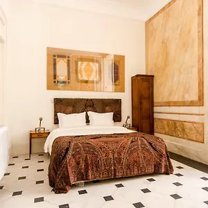 3* Bed & Breakfast The Independente & Terrace
